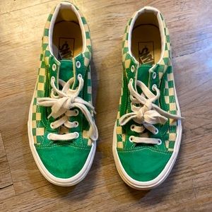 VANS Men’s Classic Green and Checkered, size 8/ women size 9.5